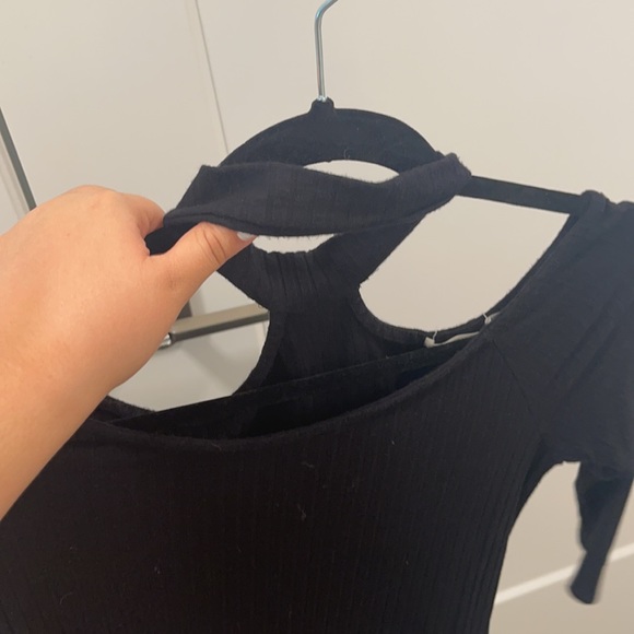 Mid length black dress with 3/4 sleeves and a choker attached - Picture 2 of 4